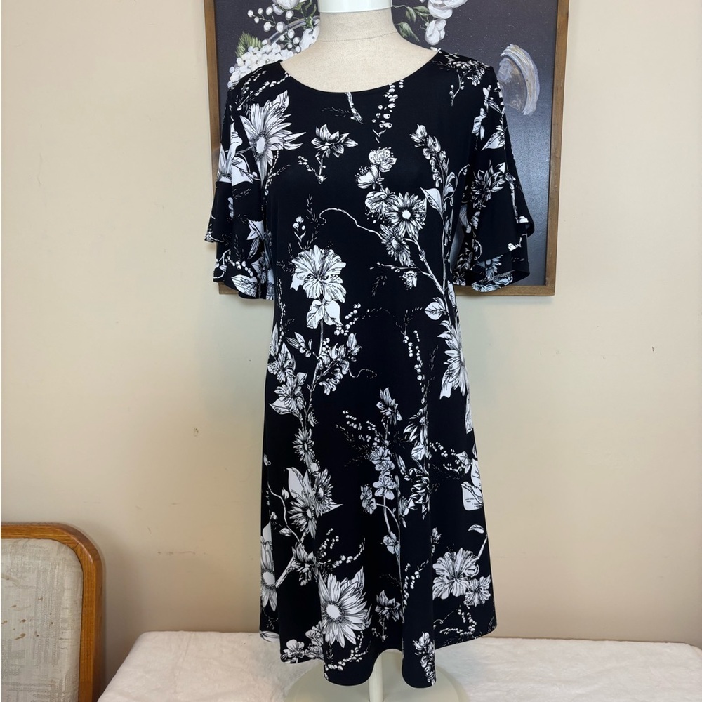 Karen Kane Black and White Floral Bell-Sleeve Midi Dress